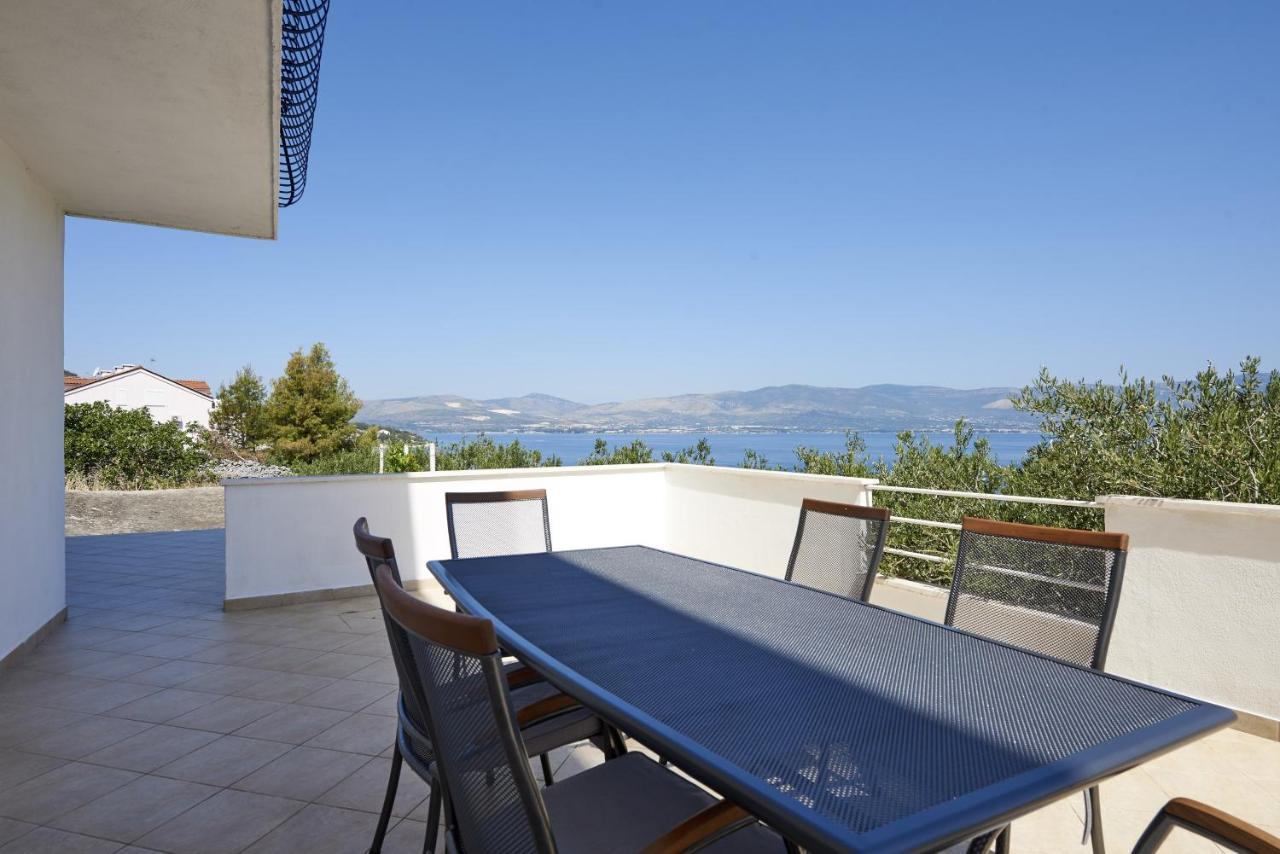Apartments By The Sea Slatine, Ciovo - 15504 Exteriér fotografie