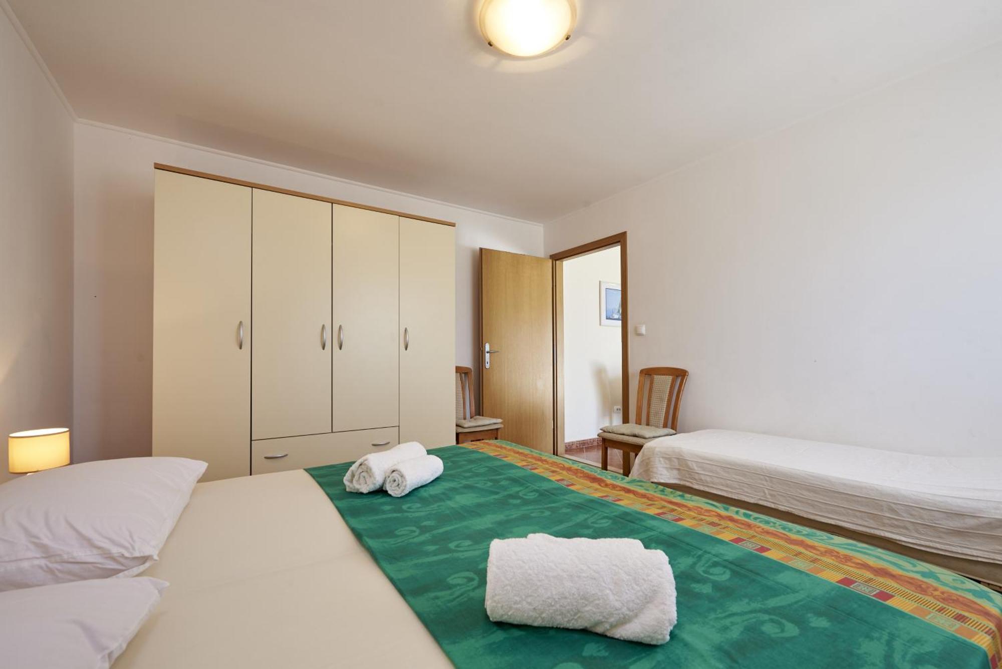 Apartments By The Sea Slatine, Ciovo - 15504 Pokoj fotografie